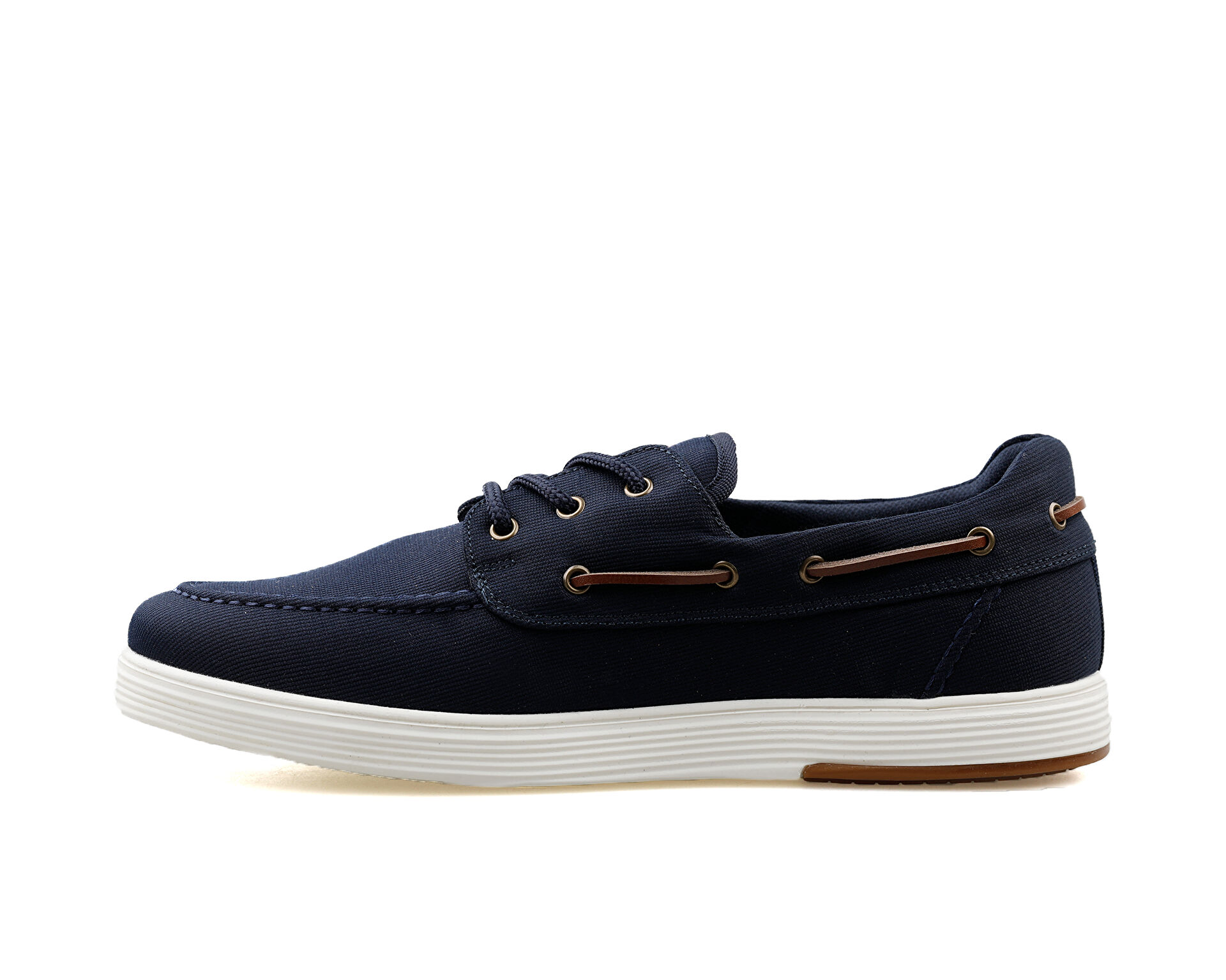 Nike store carry show boats online