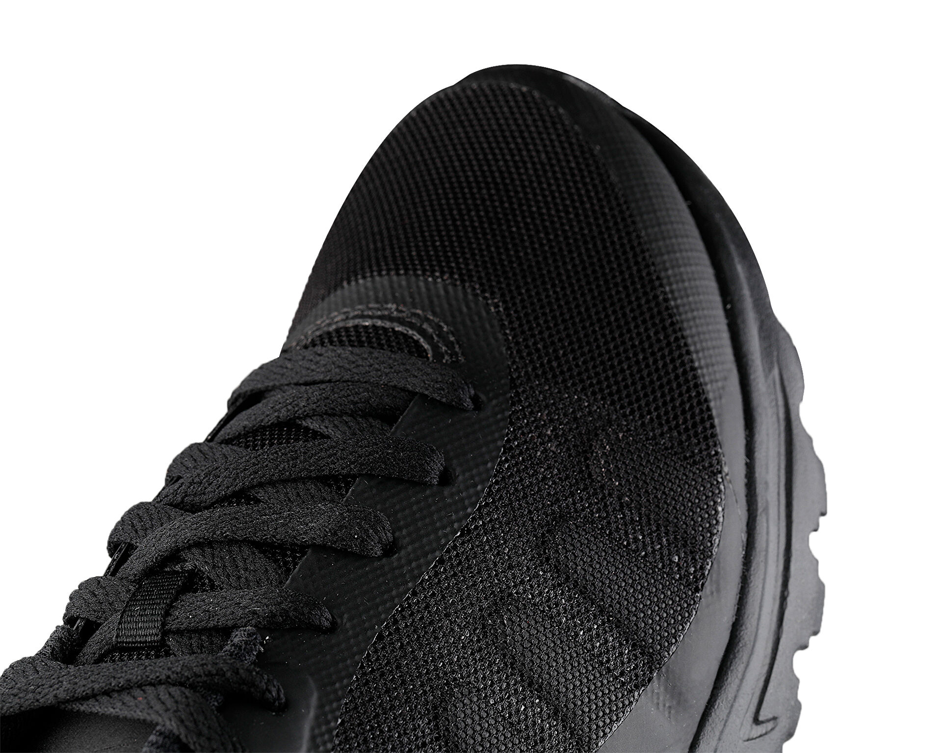 Nike invigor siyah 2025