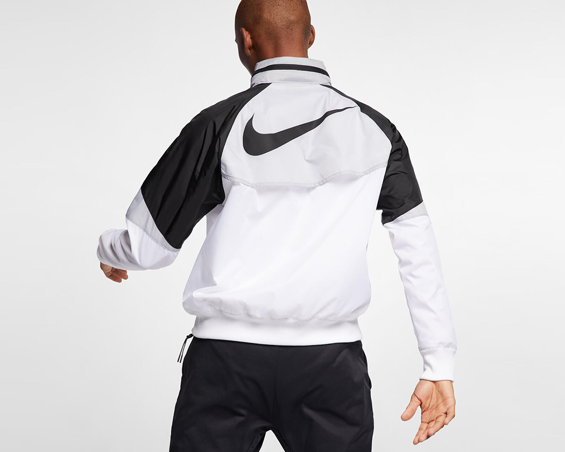 Nike sportswear clearance windrunner ar2209