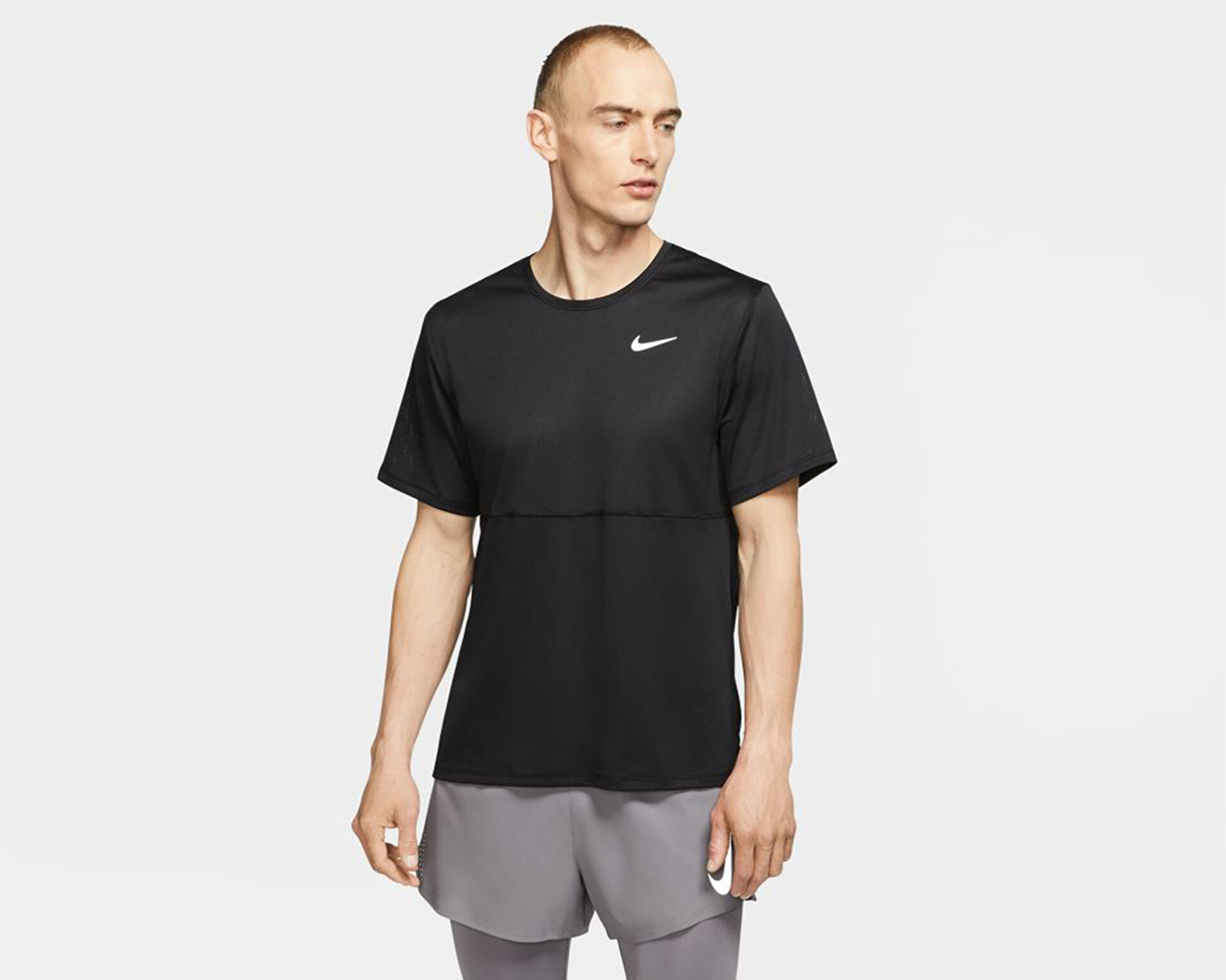 T shirt running homme nike outlet