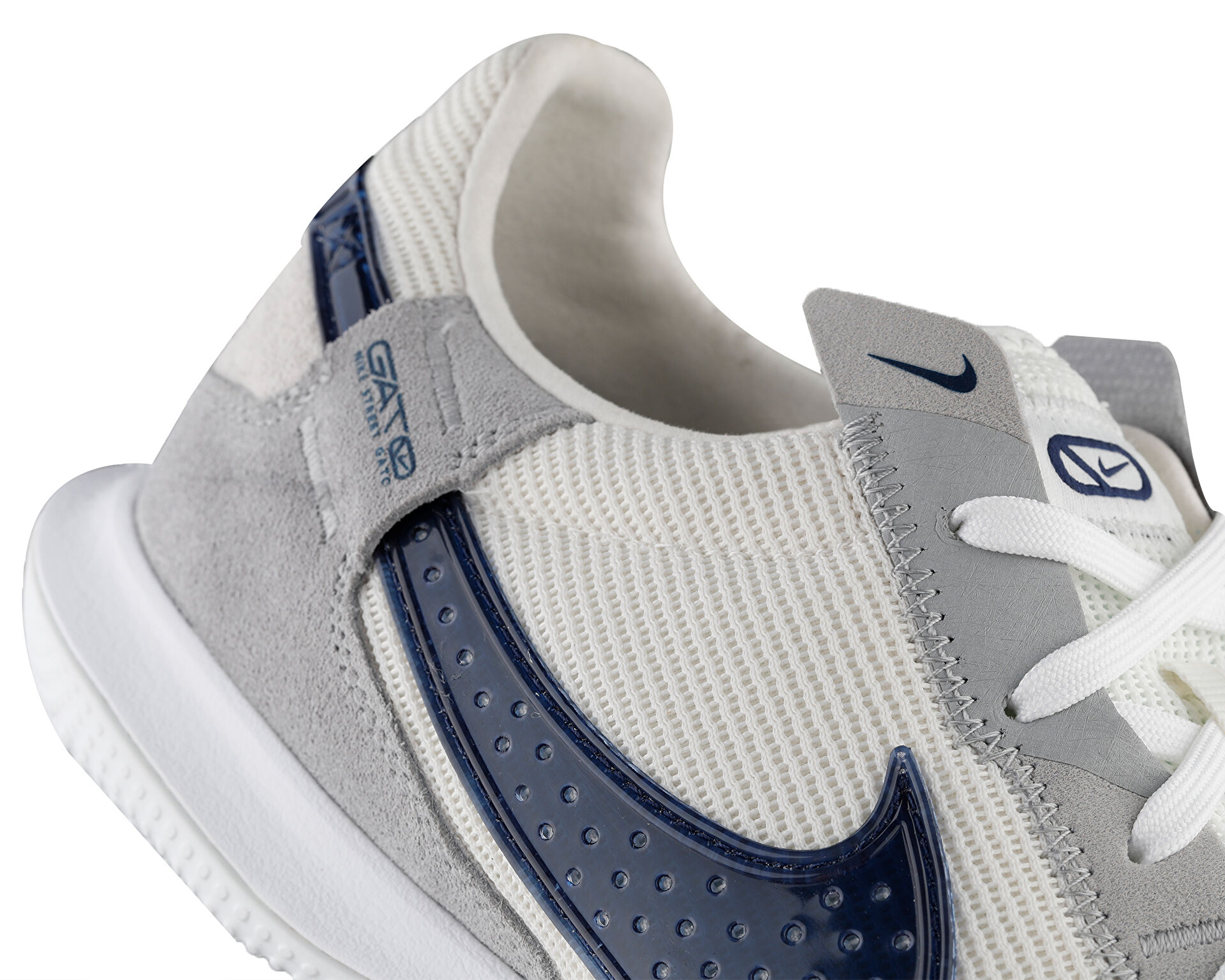 Nike street gato online
