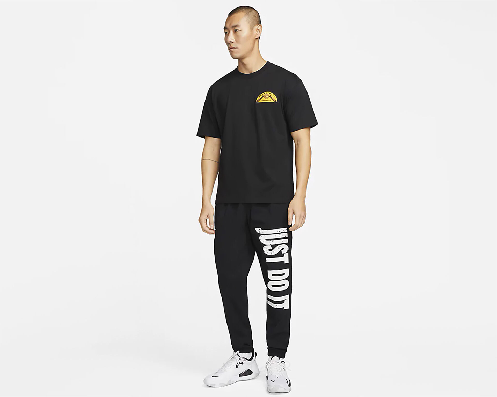 Nike dna tracksuit deals