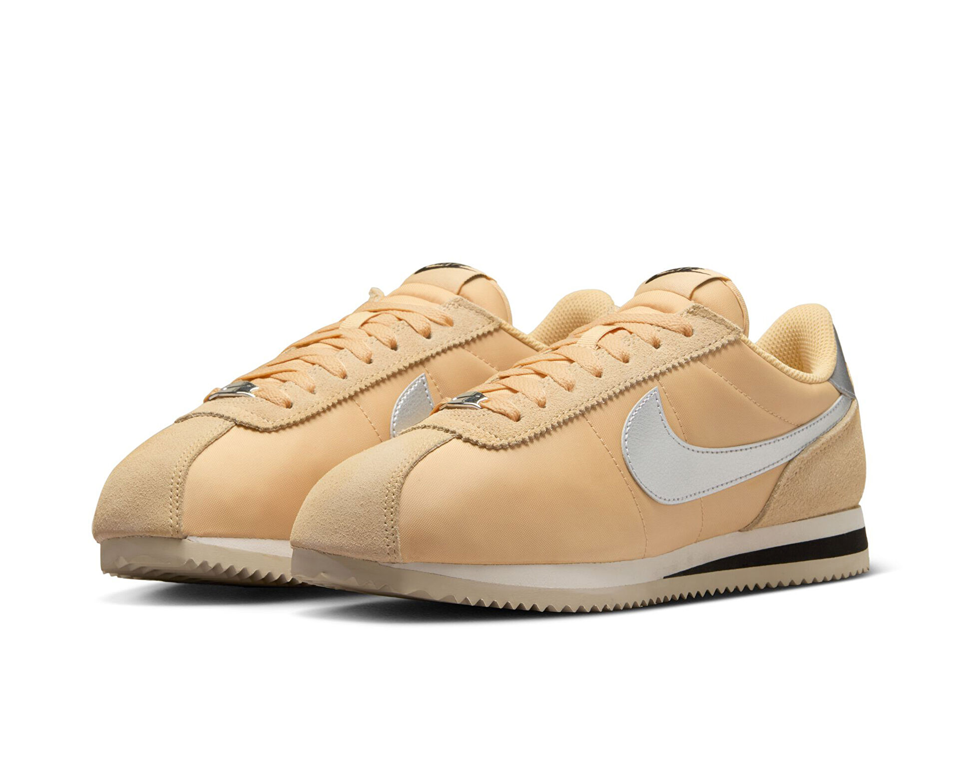 Nike cortez club gold clearance