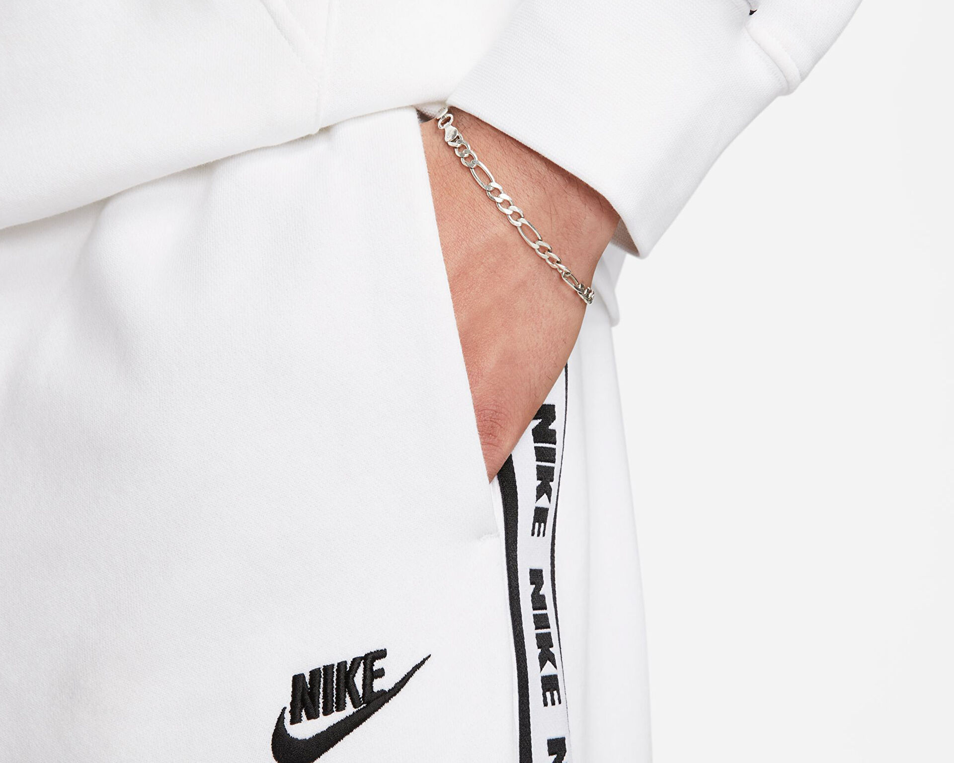 Nike micro branding tracksuit shop