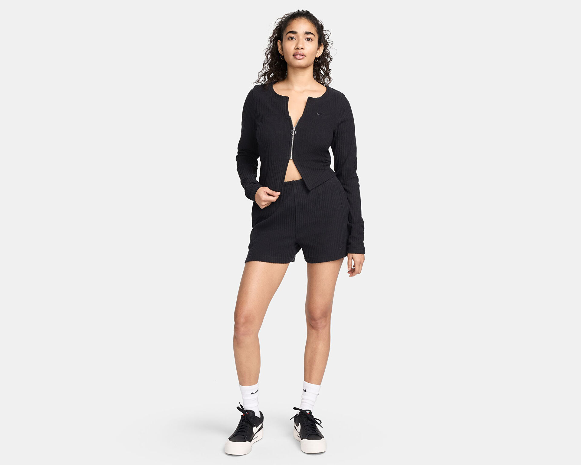 Nike Kadın W Nsw Nk Chll Knt Rib Fz Crdgn Siyah FN3682-010 Nike Kadın W Nsw Nk Chll Knt Rib Fz Crdgn Siyah FN3682-010