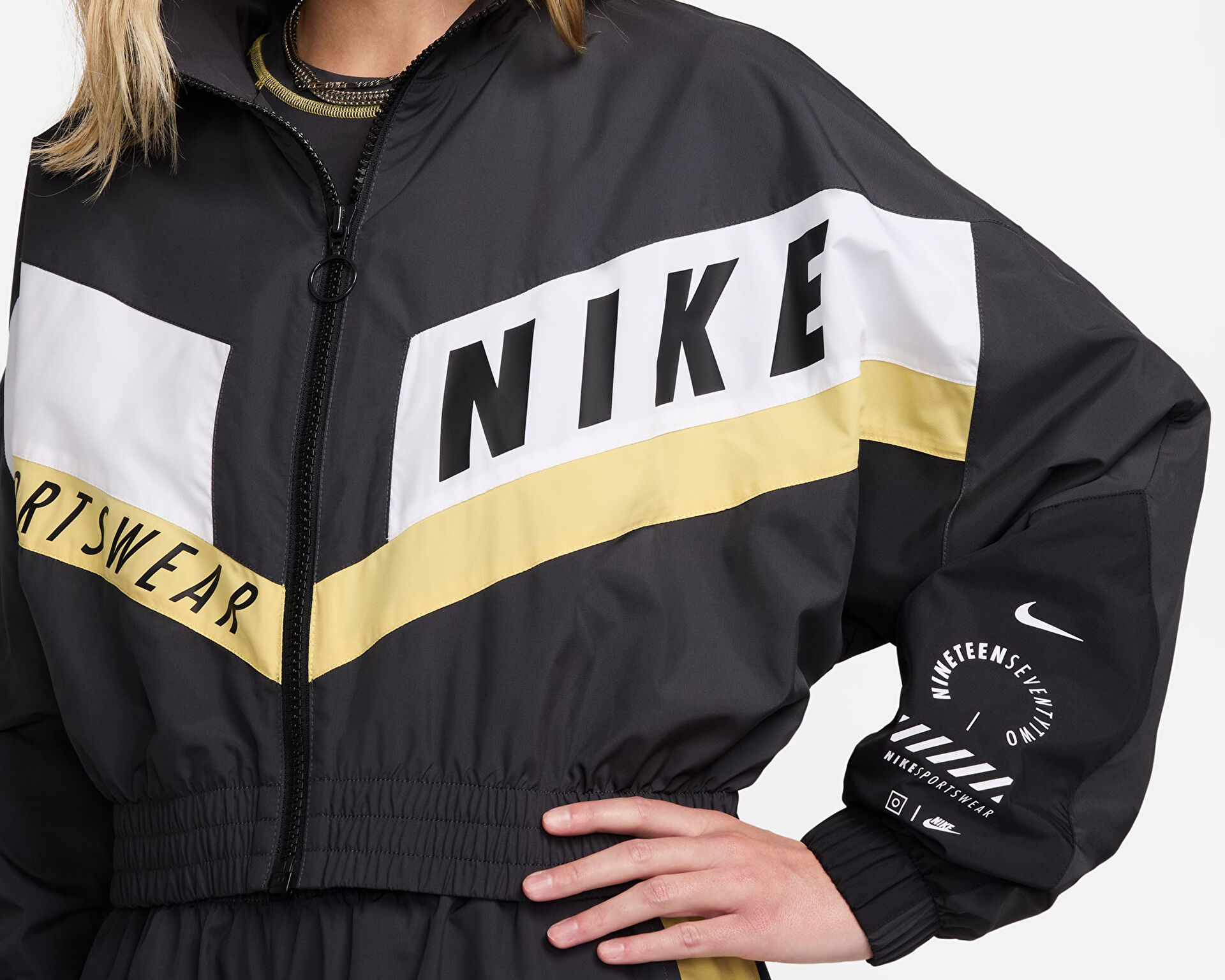 Nike Kadın W Nsw Jkt Wvn Street Sw Siyah HF5956-070