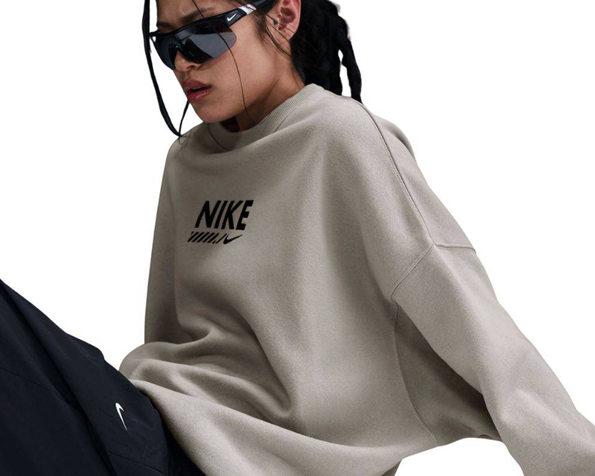 Nike sweater on sale store