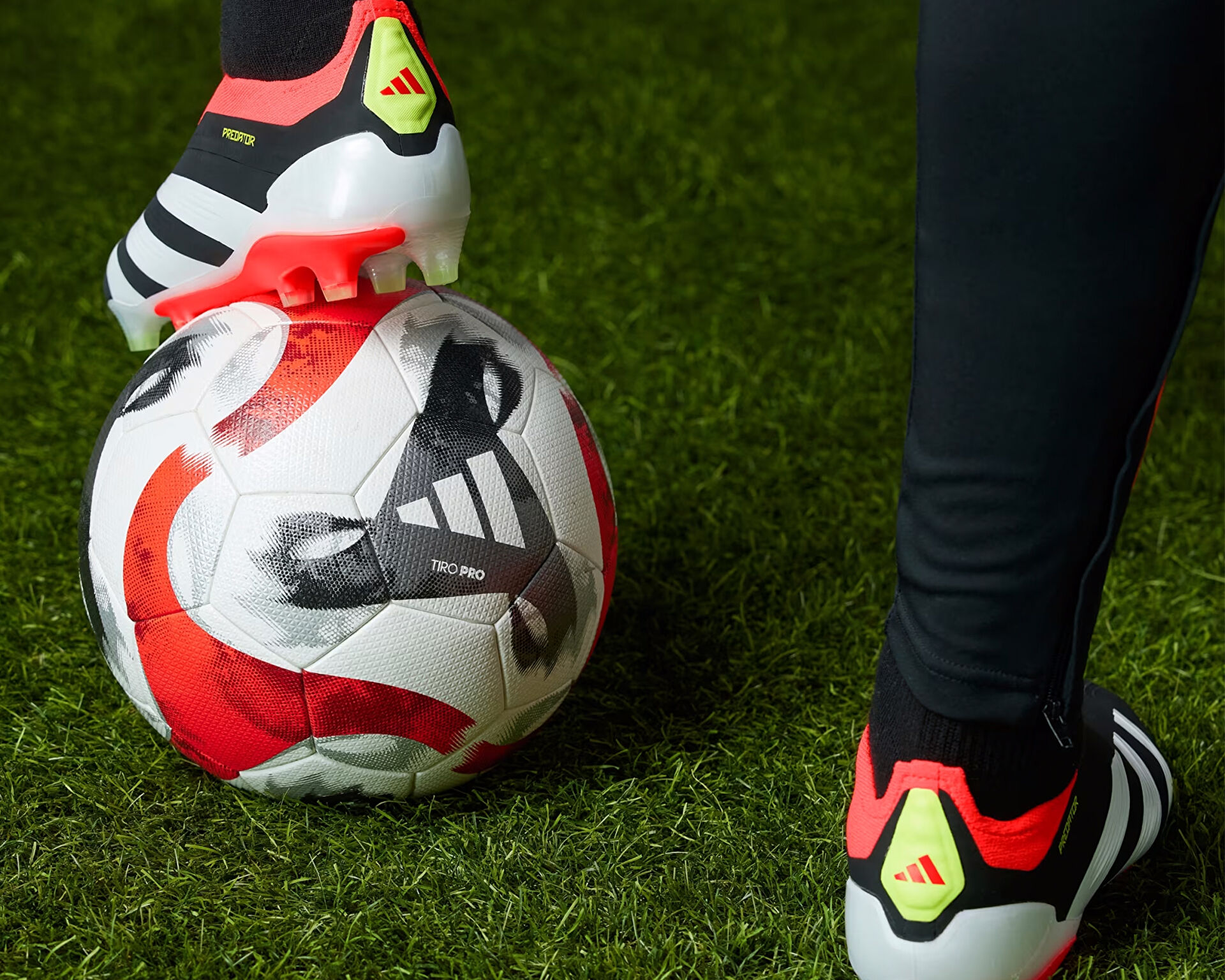 adidas Predator elite HG/AG サッカーシューズ 黒/赤 サッカー,サッカーシューズ,サッカースパイク,アディダス