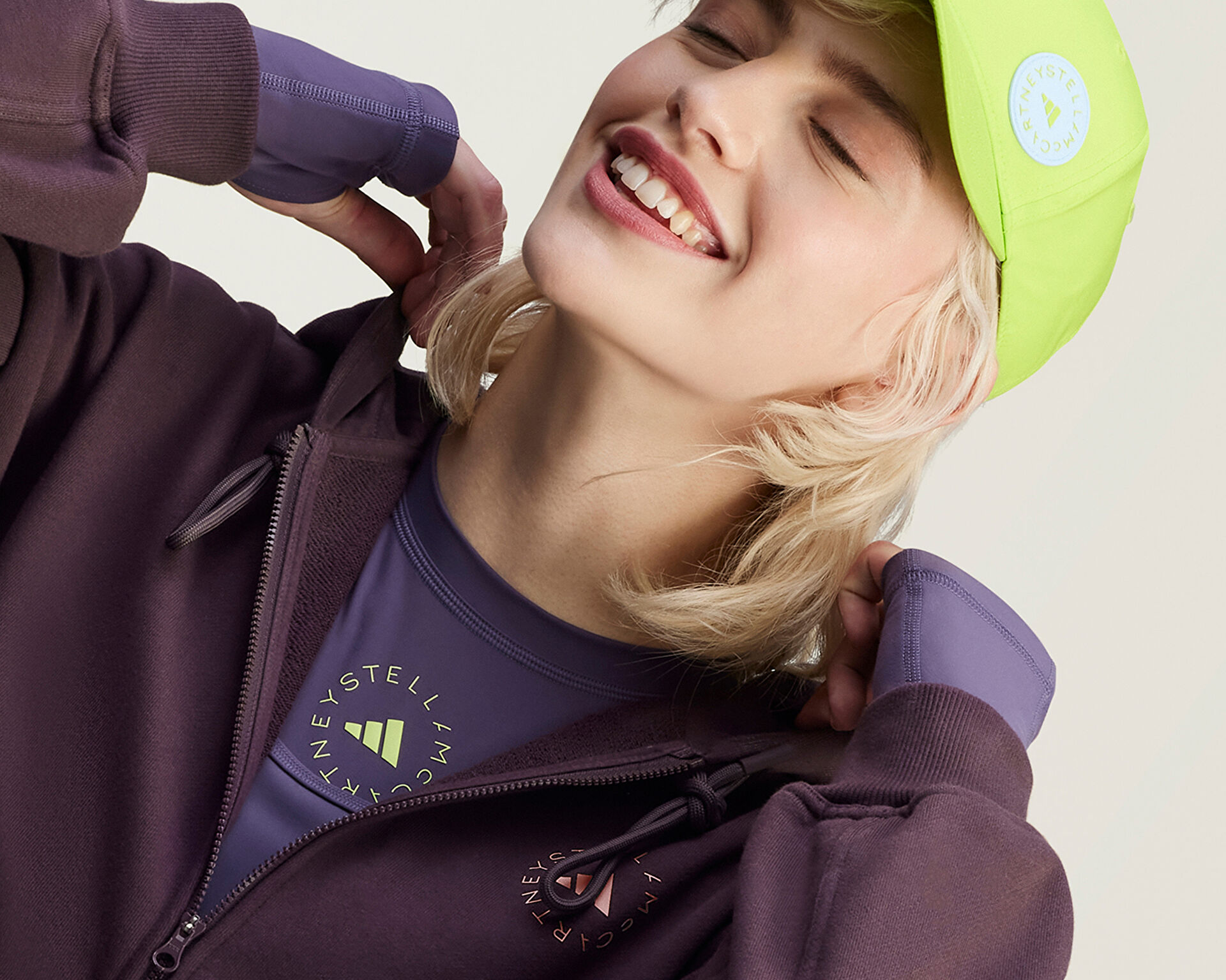 adidas by STELLA McCARTNEY アディダス ステラマッカートニー