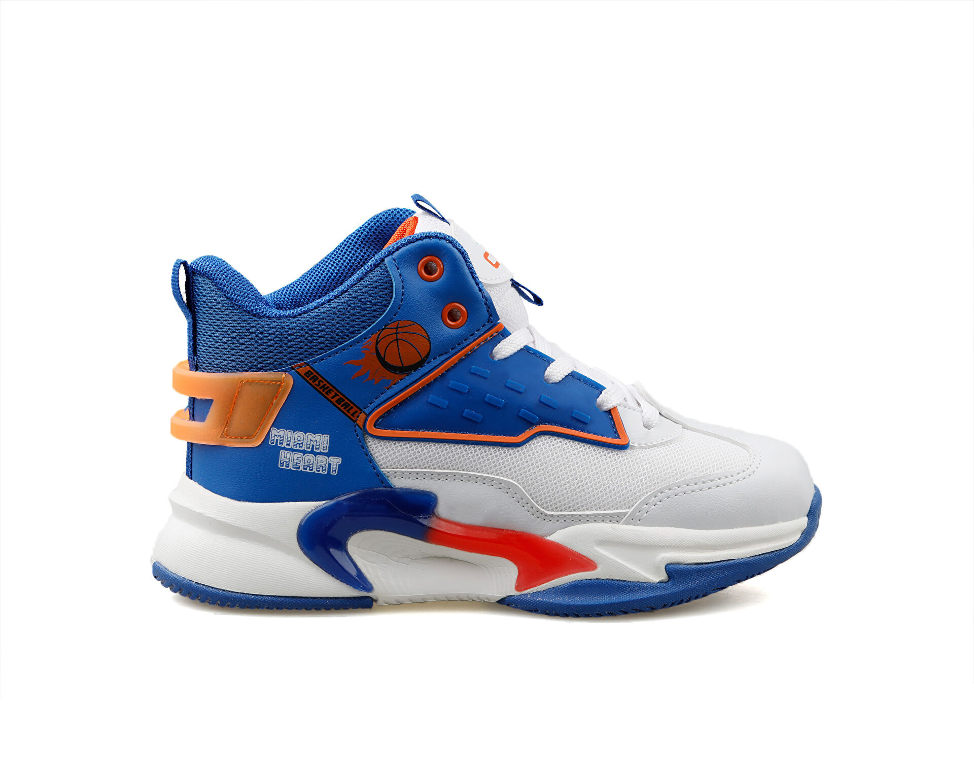 New kids basketball shoes deals