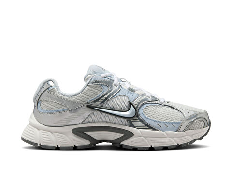 W NIKE V5 RNR