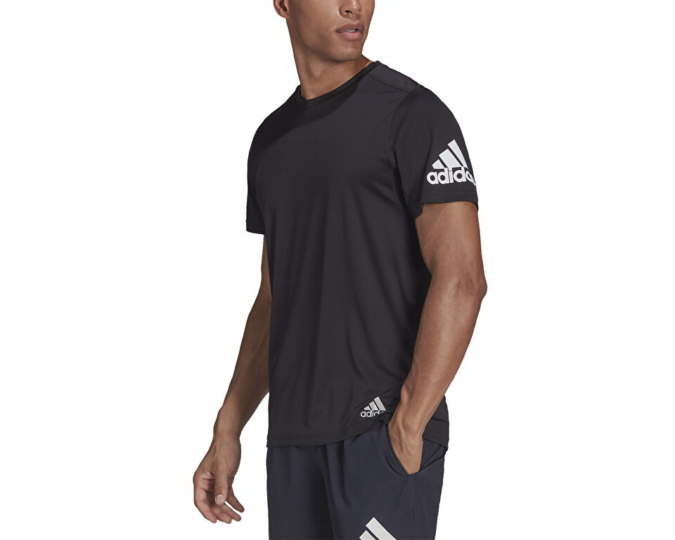adidas Run it Tee M Erkek Koşu Tişörtü HB7470 Siyah